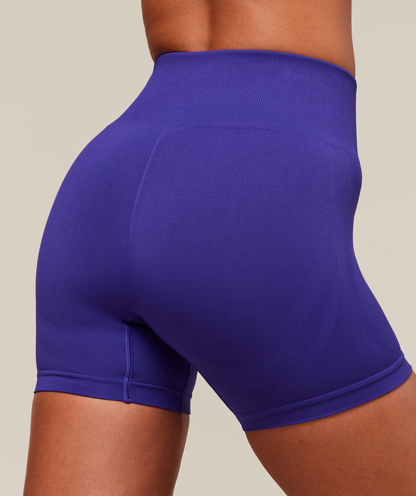 Everyday Seamless Graphic Shorts