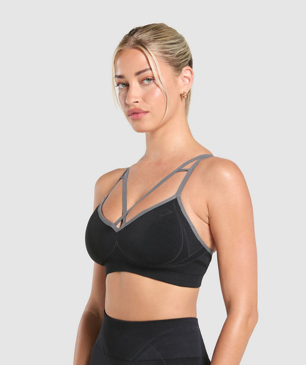 Apex Contrast Sports Bra