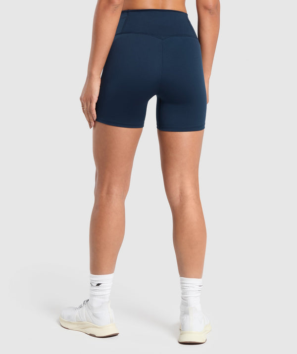 Everyday Front V Waistband Shorts
