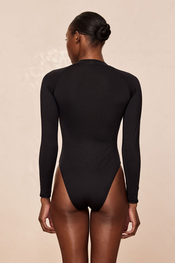 Hilo One Piece - Black